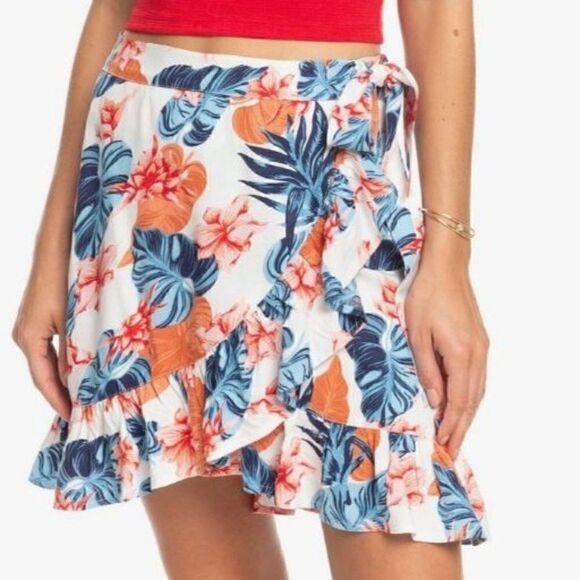 Roxy Hawiian Floral Print Halo Wrap Skirt Size Small - Picture 2 of 10